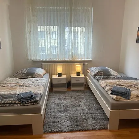 Apartment Gaestewohnung 1 Ogr In Der Naehe Zur Veltinsarena - Gaestewilli 1 *
