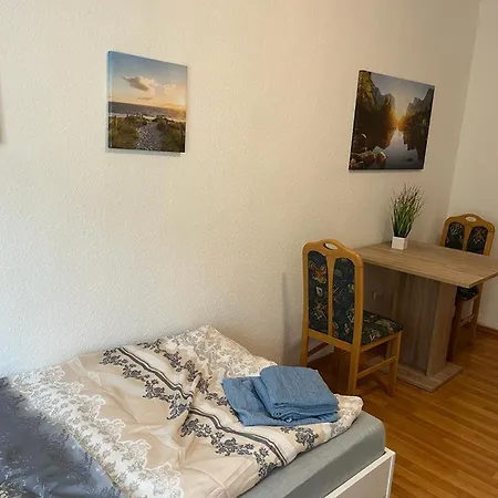 Gaestewohnung 1 Ogr In Der Naehe Zur Veltinsarena - Gaestewilli 1 דירה